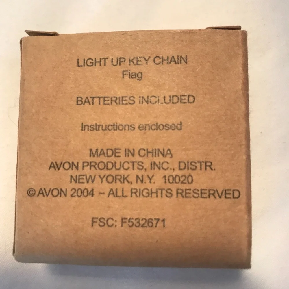 Vintage Avon Gift Collection U.S. Flag Light Up Key Chain